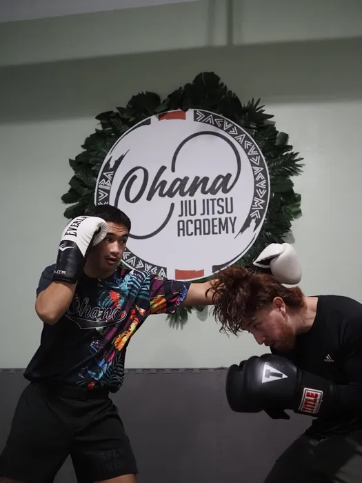 Family BJJ class throw technique